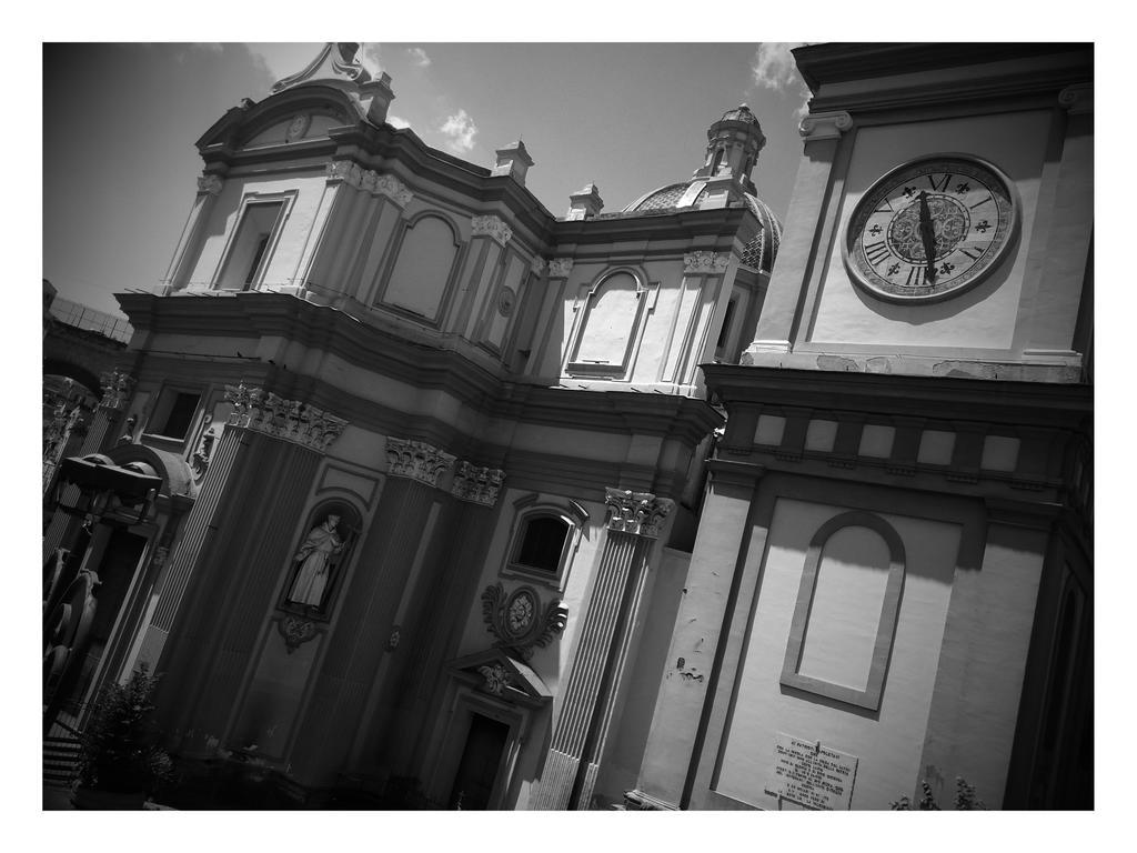 Casa Fiore Napoli Exterior foto